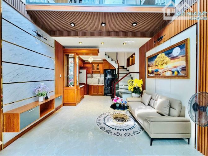 Duy nhất căn Nguyễn Văn Công, Gò Vấp, Giá: 3 tỷ 560 triệu / 55m2, sổ hồng riêng