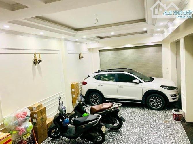 Bán nhà Sài Đồng..lô góc, Gara ô tô, thang máy. 50m.6 tầng
