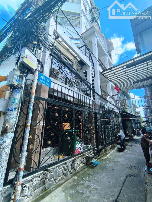 Bán Tòa Nhà 34 Phòng 3 Mặt Tiền Ngay Lê Trọng Tấn, Đại Học Công Thương