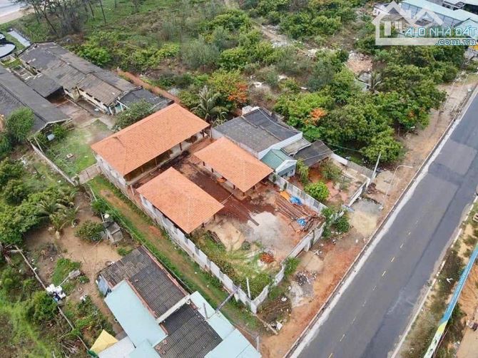 Kẹt tiền bán 848m2 view biển mặt tiền Lạc Long Quân, Tiến Thành kế NovaWorld