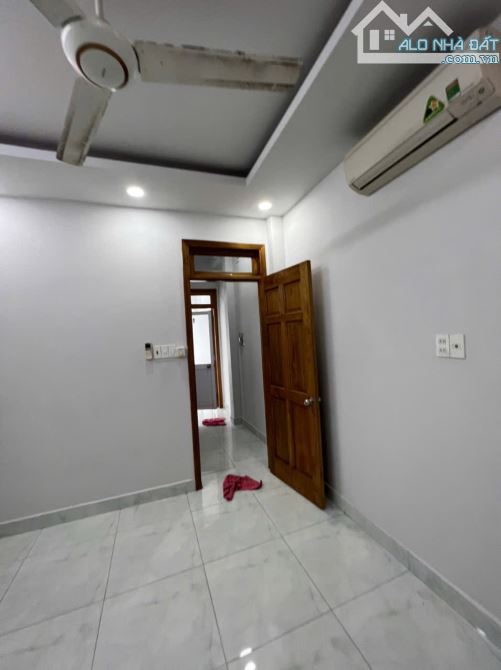 Nhà Phan Sào Nam, Tân Bình, DT:5x18m, CN90m2, 3 tầng, Giá 10,9tỷ