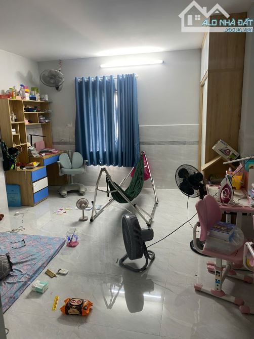 Hẻm xe hơi Huỳnh Văn Bánh, Quận Phú Nhuận. 4m x 20,2m vuông vức, 3 tầng+ST, 15 tỷ