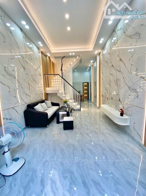 💥 Sắp đi nước ngoài bán nhà đường Thân Nhân Trung - Tân Bình / 63,6m2 / Giá 3 Tỷ 420 💥