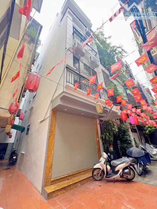 BÁN NHÀ NGUYÊN THÁI HỌC LÔ GÓC, 3 MẶT THOÁNG 6 TẦNG THANG MÁY PHÂN LÔ Ô TÔ 17 TỶ