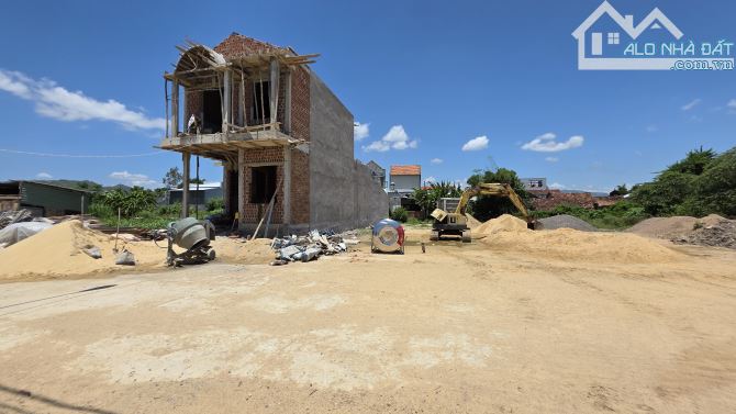 Bán đất Hòa Nghi Phường An Nhơn Nam Dt 167m² ngang 6m Giá 890 triệu