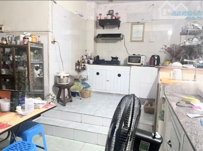 Nhà 2 tầng Hoàng Văn Thụ, kiệt thẳng cách đường 25m, ngang rộng, diện tích 86m², giá 7.2 t