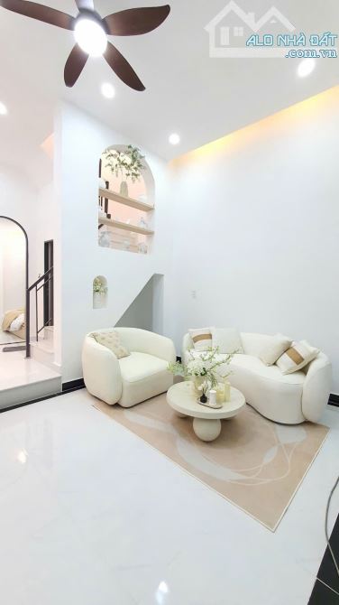 Nhà mới keng, full nội thất ngay khu Tên Lửa, BXMT. 65m2, 2 tầng