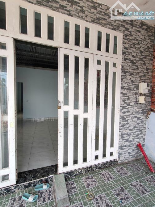Bán đất tặng nhà Vườn Thơm, Bình Lợi, Bình Chánh 9 x32, SHR - 7 tỷ