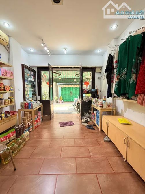 BÁN NHÀ NGUYỄN TRI PHƯƠNG Q10 - 4 TẦNG  KINH DOANH TỐT GẦN VẠN HẠNH MALL DƯỚI 12TY