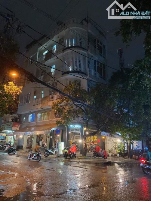 Bán Nhà Góc Mặt Tiền Nội Bộ số 7 Thành Thái. Quận 10. gần 3 tháng 2 ( 6x13m) 6 tầng.