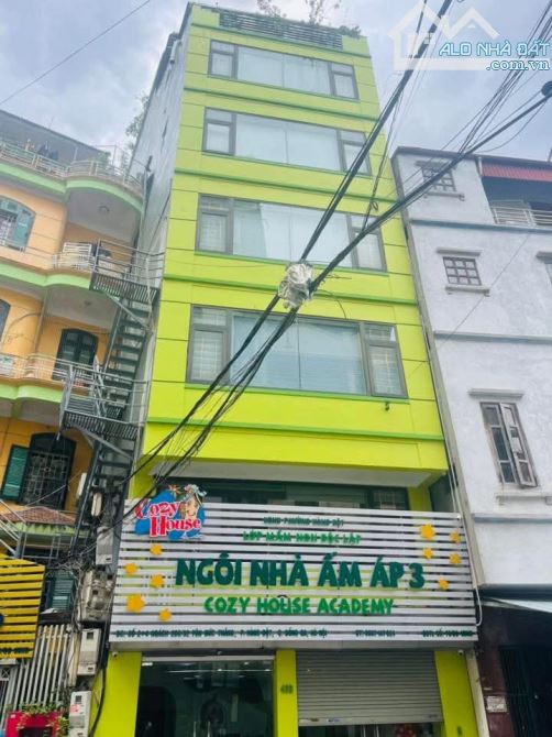 SIÊU PHẨM TÒA NHÀ VĂN PHÒNG TRUNG TÂM ĐỐNG ĐA – Ô TÔ TRÁNH – VỈA HÈ – DÒNG TIỀN 50TR/THÁNG