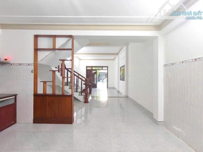 Bán gấp nhà mới 2 tầng, DT đất 100m2, chỉ 4.95 tỷ  đường Kiều Phụng - Hòa Xuân