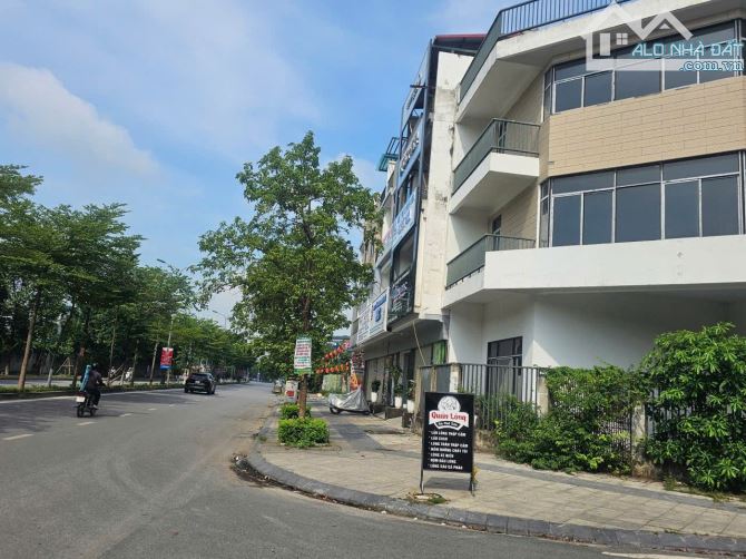 Bán nhà 3.5 tầng hud b đường bình than dt 110m2 + mt 5.5m + hướng đn giá 19.5 tỷ