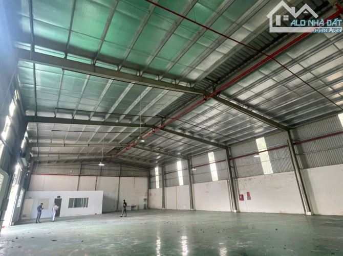 Cho Thuê 700m2 Nhà Xưởng TP Mới Bình Dương PCCC Tự Động Giấy Tờ Đầy Đủ
