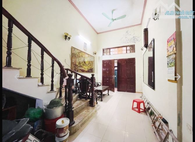 TRUNG KÍNH LỚN, CẦU GIẤY - 64M2 - 4 TẦNG - 16.2 TỶ - Ô TÔ - CÁCH PHỐ 30M - Ô CHỜ THANG MÁY
