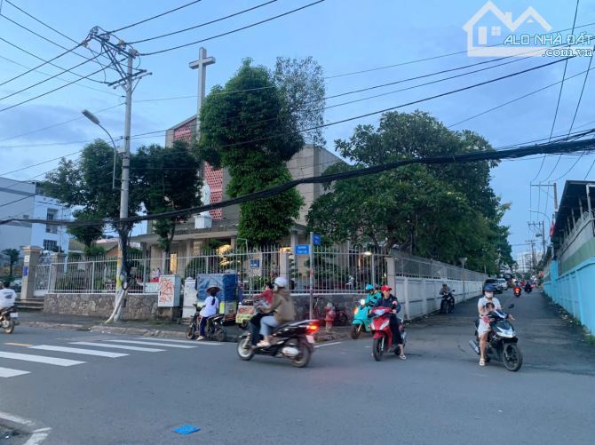 Nhà 2 Mặt Tiền Đường Số 4 phường Tam Phú Thủ Đức, sổ hồng 350m2 bán 54 triệu/m