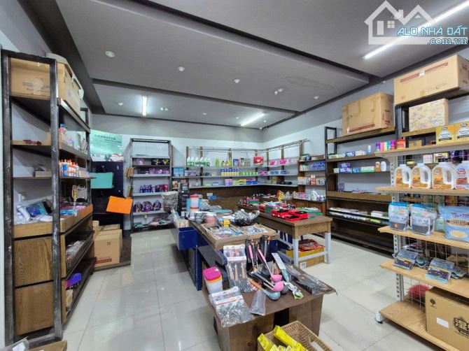 Mặt phố Núi Trúc 138m2, 4 tầng, mt 5m, 63 tỷ mua giá trị tương lai, kinh doanh đỉnh