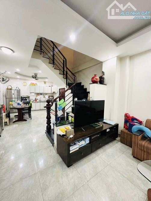 ĐỊNH CƯ Bán Nhà 2 Tầng Lung Linh Phan Đăng Lưu, 55m2, Nhỉnh 7 Tỷ TL