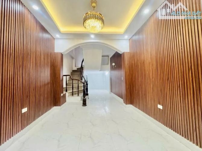 HIẾM! - Bán nhà Ngõ ô tô Thịnh Liệt - Giải Phóng - Hoàng Mai, 33m xây 5 tầng, 4PN, 8,6 Tỷ