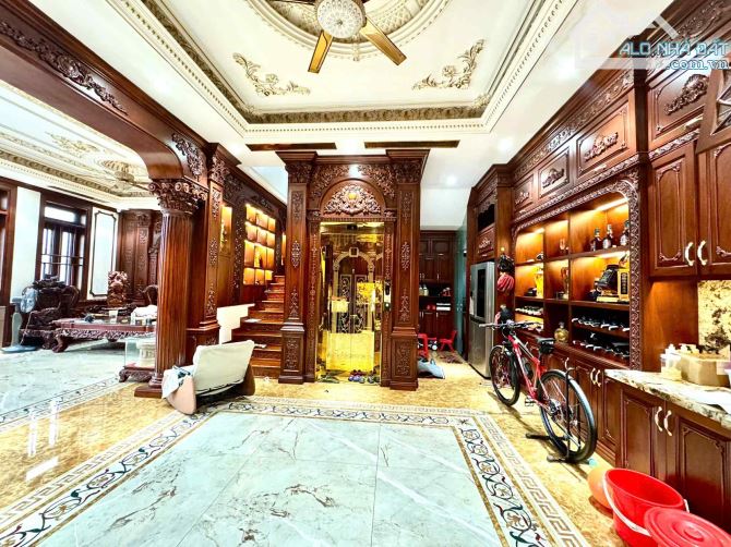 🌿 Siêu Phẩm Nhà 85m² 5,5 Tầng View Triệu Đô – Trung Tâm Đông Hương – 11.x Tỷ