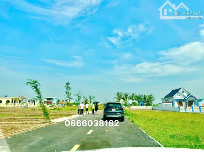 BÁN LÔ GÓC 2 MẶT TIỀN 15m - SỔ ĐỎ - VỊ TRÍ KHẲNG ĐỊNH ĐẲNG CẤP - 5 SAO