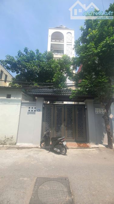 CHO THUÊ NHÀ PHỐ TƯ ĐÌNH – NHÀ 4 TẦNG THANG MÁY, Ô TÔ TẢI TRÁNH NHAU – DIỆN TÍCH RỘNG 150M