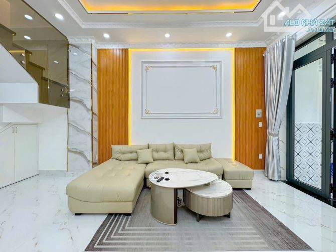 CHDV Quận 7 - Nguyễn Thị Thập - Quận 7 - 4 tầng- Ngang 6M - 93m2 - Giá 9.8 tỷ