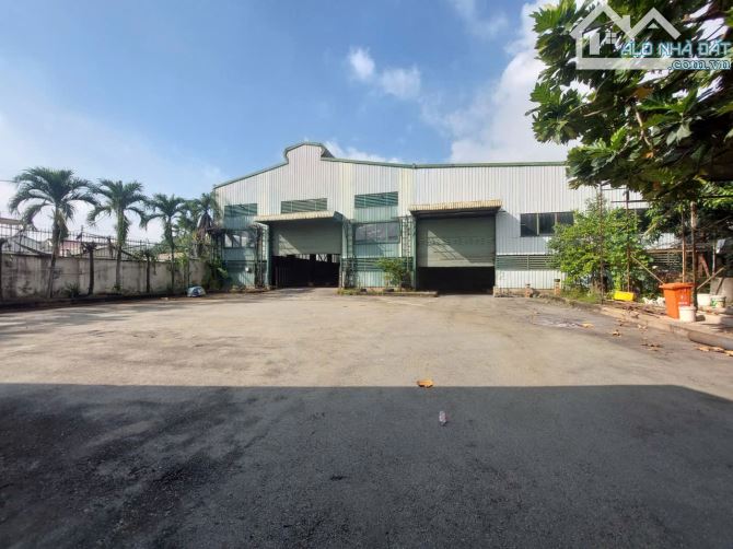 Cực hiếm bán kho, xưởng giá chỉ 20tr/m2 DT 3400m2 Quốc Lộ 1A, Linh Trung, Thủ Đức.