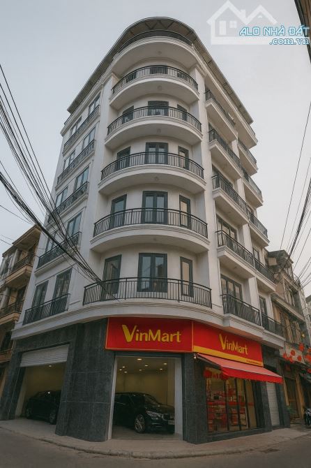 Lô góc Hoàng Hoa Thám 175m2, mặt tiền đặc biệt, ngõ thông kinh doanh, gara ô tô