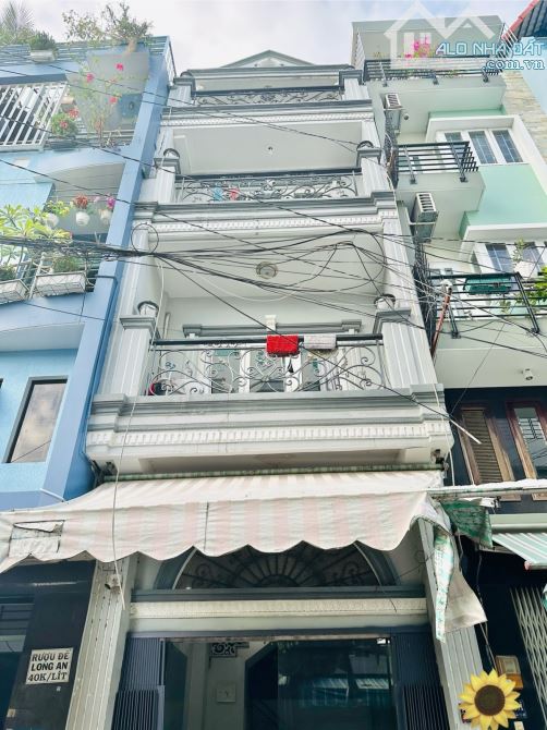 Bán nhà Nguyễn Thị Tần Quận 8, 58m2, 5 tầng, sát mặt tiền đường.
