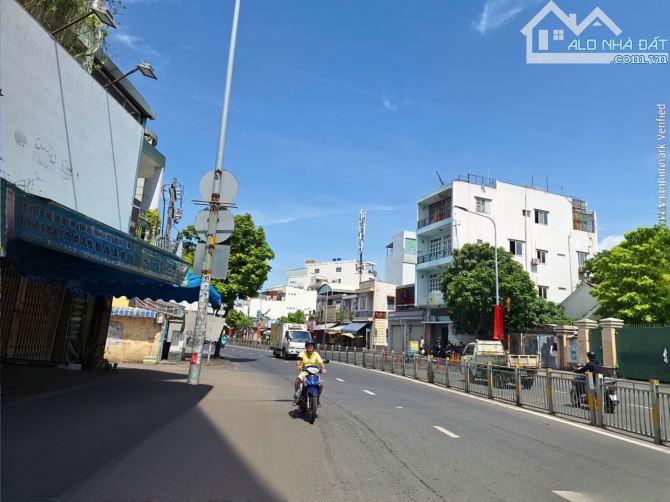 Bán nhà mặt tiền Lũy Bán Bích Tân Phú, 64m², 2 tầng, cho thuê 12 tr/tháng chỉ 12.6 tỷ!