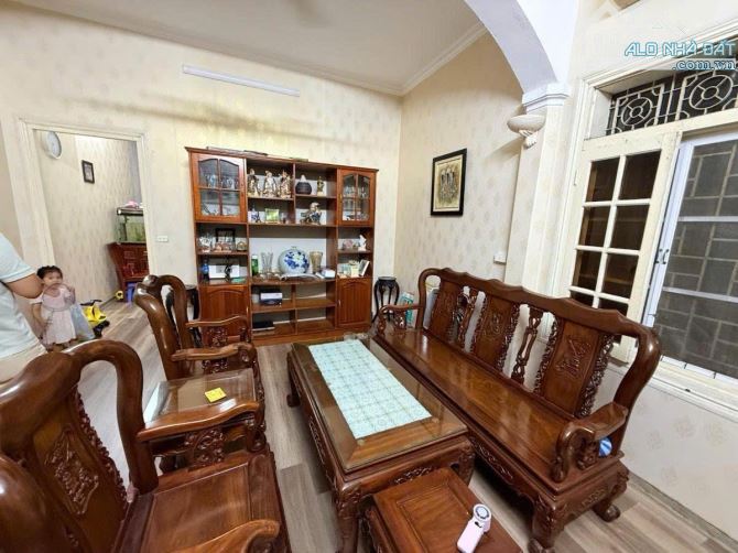 NGUYỄN NGỌC NẠI-79Mx3TẦNG-MẶT TIỀN 7M-PHÂN LÔ QUÂN ĐỘI-Ô TÔ ĐỖ CỬA-GẦN PHỐ-NGÕ THÔNG-17TỶ