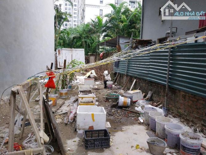 Bán đất mặt phố nam dư 86M ô tô dừng đỗ kinh doanh hoàng mai