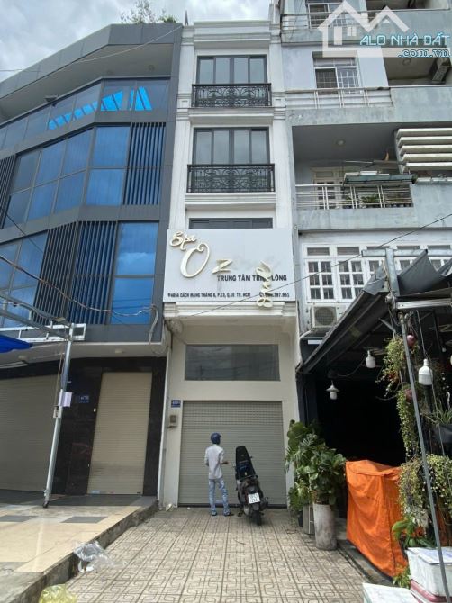 Nhỏ mà có võ bán nhà MT 469A Cách Mạng Tháng 8, P13, Q10 DT 3,5x7m KC 5 tầng giá 11 tỷ