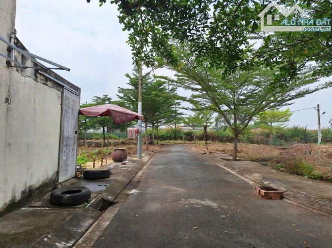 Chủ Hạ Giá Bán Lô Góc Hẻm 512 Nguyễn Văn Tạo, Đường 12m.