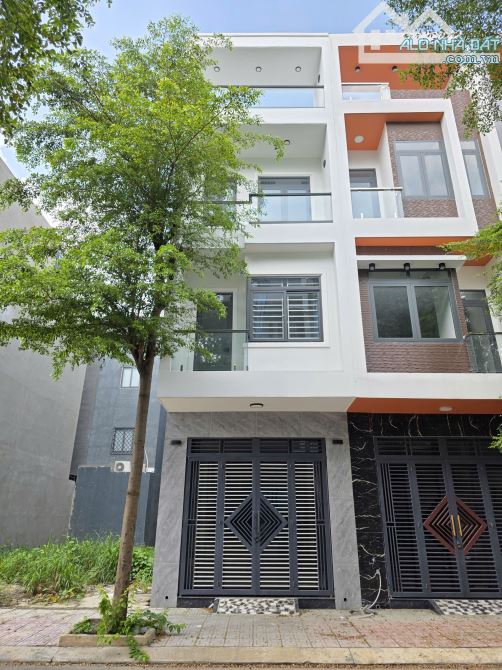 4,6Tỷ TL🔥Bán nhà 1 trệt 2 lầu, đúc 3 tấm_KDC gần đường 22 tháng 12_p.Thuận Giao_Thuận An