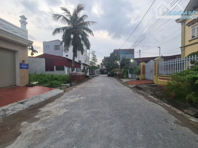 CHUYỂN NHƯỢNG LÔ ĐẤT MẶT ĐƯỜNG NGAY TỔ 6 AN DƯƠNG.
