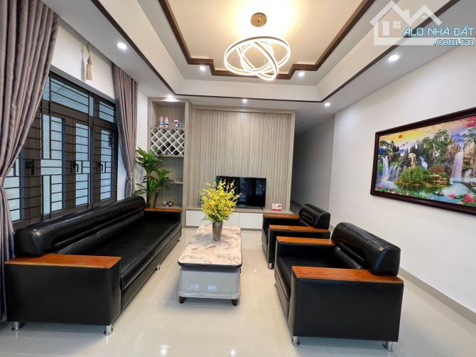 Bán nhà mt đường Nguyễn Khánh Toàn, Hòa Cường Bắc, Hải Châu. DT 93.6M2 – Giá 7.5TỶTL.