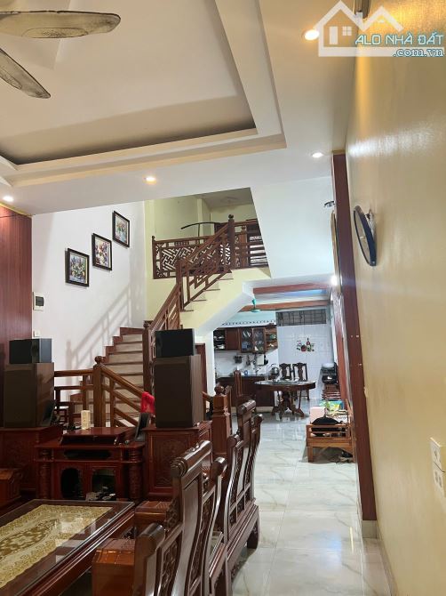 Bán Nhà đẹp 3 tầng đường 3 ô tô, tại khu 2 Đại Phúc, tp BN.  ♦️DT 60m2 .
