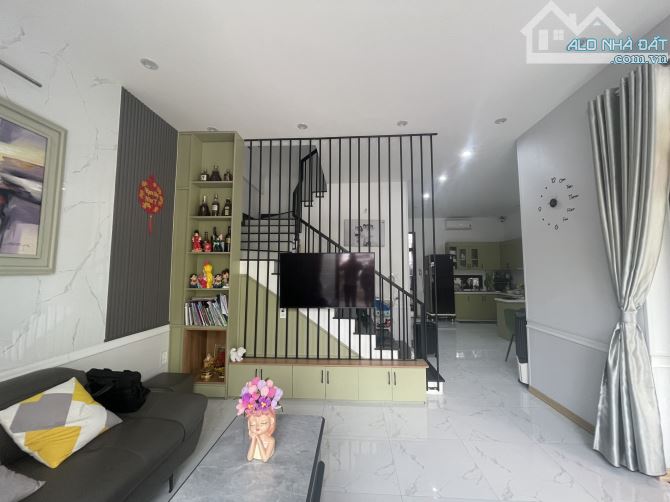 🌺SIÊU PHẨM NHÀ 2 TẦNG ROYAL PARK FULL NỘI THẤT, ĐÃ CÓ SỔ HỒNG GIÁ CHỈ 4,X TỶ