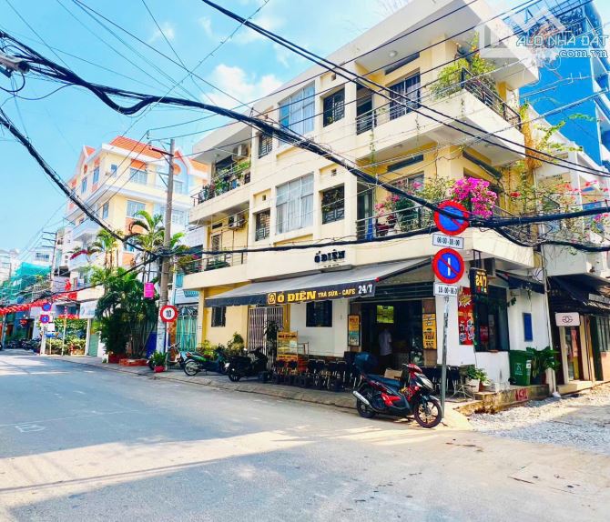 Cho Thuê Nhà Góc 2MT 12 Đoàn Thị Điểm Q.PN. 14m x 4,2m 3Tầng Giá Thuê 39tr/th