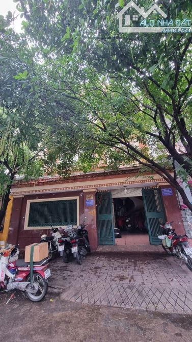 Bán nhà MT Miếu Nổi P3 Bình Thạnh, DT 8.2x16m CN 131m2, KC 4 tầng, HĐT 50tr/th, giá 36 tỷ