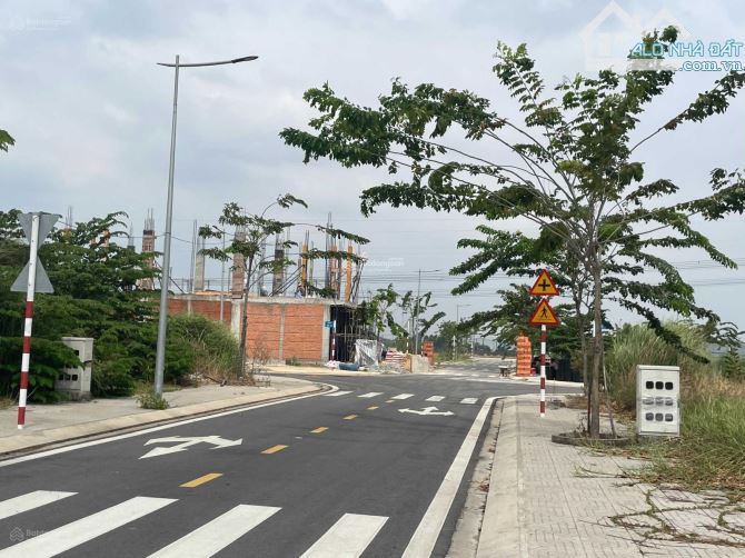 ĐẤT NỀN LONG THÀNH NGAY CỬA NGÕ KCN - GIÁ TỐT-SỔ SẴN - ĐÓN ĐẦU VẬN HỘI SÂN BAY LONG THÀNH