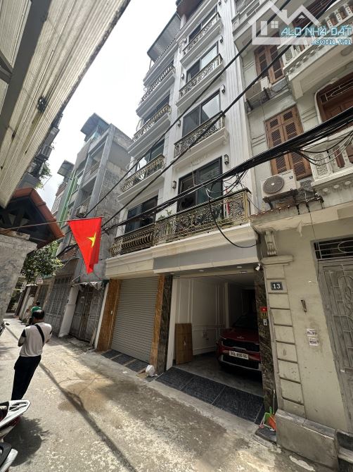 PHÂN LÔ – Ô TÔ 7 CHỖ VÀO NHÀ-6 TẦNG THANG MÁY-VÀI BƯỚC CHÂN RA HỒ TÂY_ 51,1M2 – 18,5 TỶ.