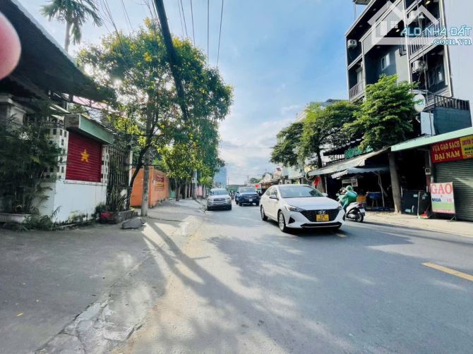 Bán CHDV 5 tầng - Mặt tiền - 16 phòng - Thu nhập 70tr/ tháng - Trường Thọ
