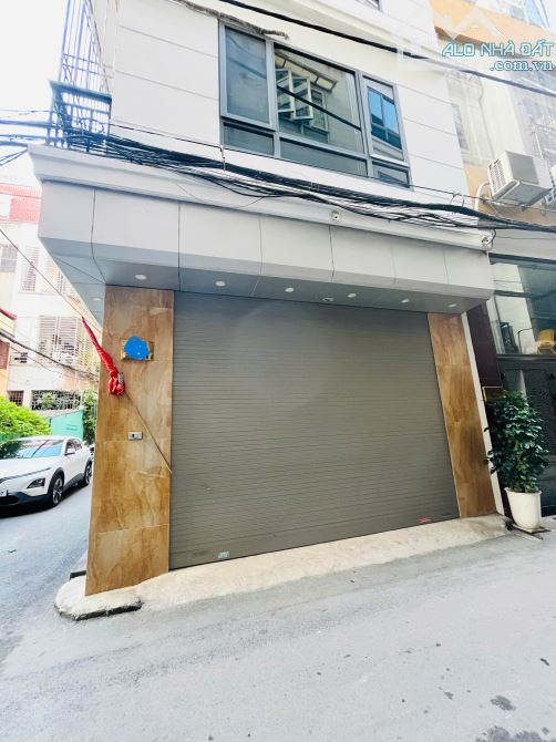 NHÀ ĐẸP THANH XUÂN – LÔ GÓC 2 CỬA – GẦN ROYAL CITY, MIPEC – Ở VÀ KINH DOANH LÝ TƯỞNG