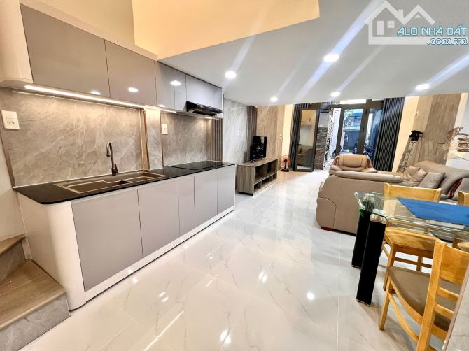 Bán Nhà Đẹp 3 Tầng , Hẻm Ô Tô , P10, Tân Bình , Nhà Đẹp Ở Ngay