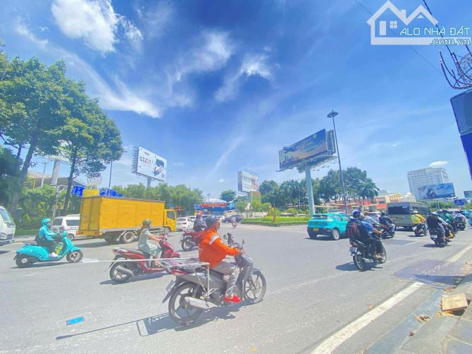 💎ĐẤT VÀNG TRỤC NGUYỄN VĂN TRỖI💎 SIÊU HIẾM – VIP BIỆT THỰ CỔ HƠN 500M² 💎NGAY SÂN BAY TSN