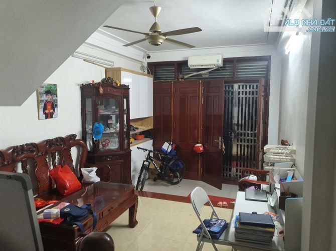Cho thuê nhà Ngõ 8 Lê Quang Đạo, Phú Đô, Quận Nam Từ Liêm 35m x 5T giá 13 triệu