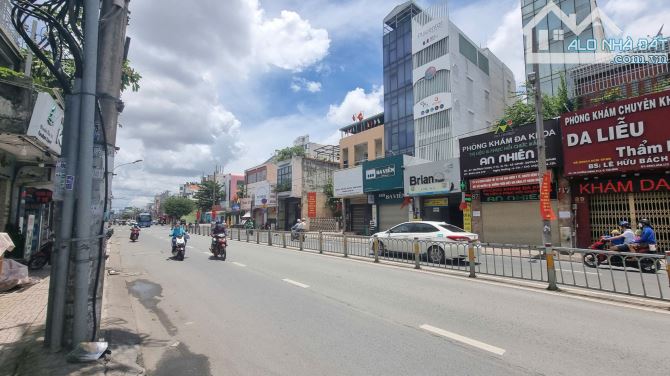 Cần bán gấp Mặt tiền Trường Chinh, P12, Tân Bình, DT 150m2 - 24.5 tỷ
